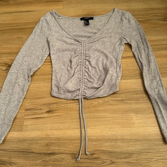 Forever 21 grey shirt - Picture 1 of 3